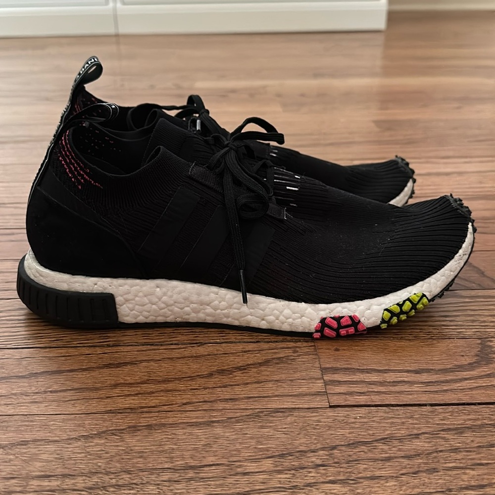 Adidas Sneakers